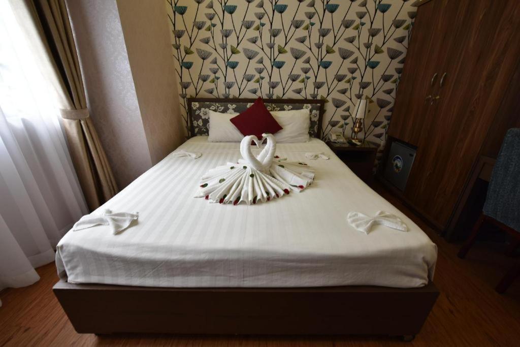 Helios Legend Hotel Ханой Екстериор снимка